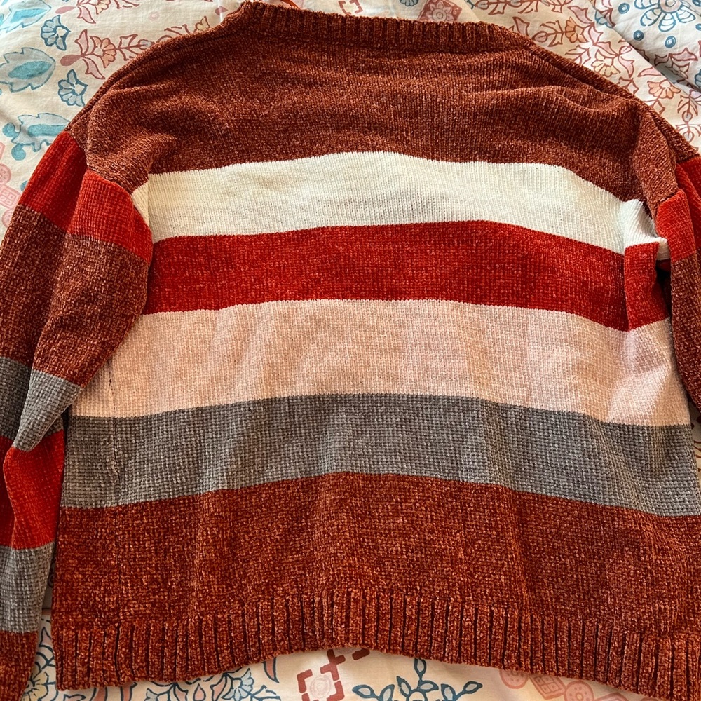 Sweater - Picture 3 of 3